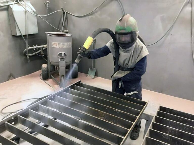 Sandblasting Hood Karawang #1 Harga Supplier • 0823 3229 6177 (Hildan)