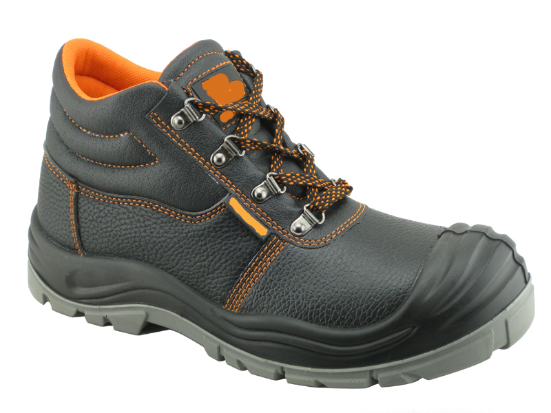 distributor sepatu safety jogger Pulo Gadung